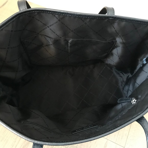 Michael Kors Purse Black Jet Set Travel Logo Large Shoulder Tote Bag Pebbled - Picture 8 of 16